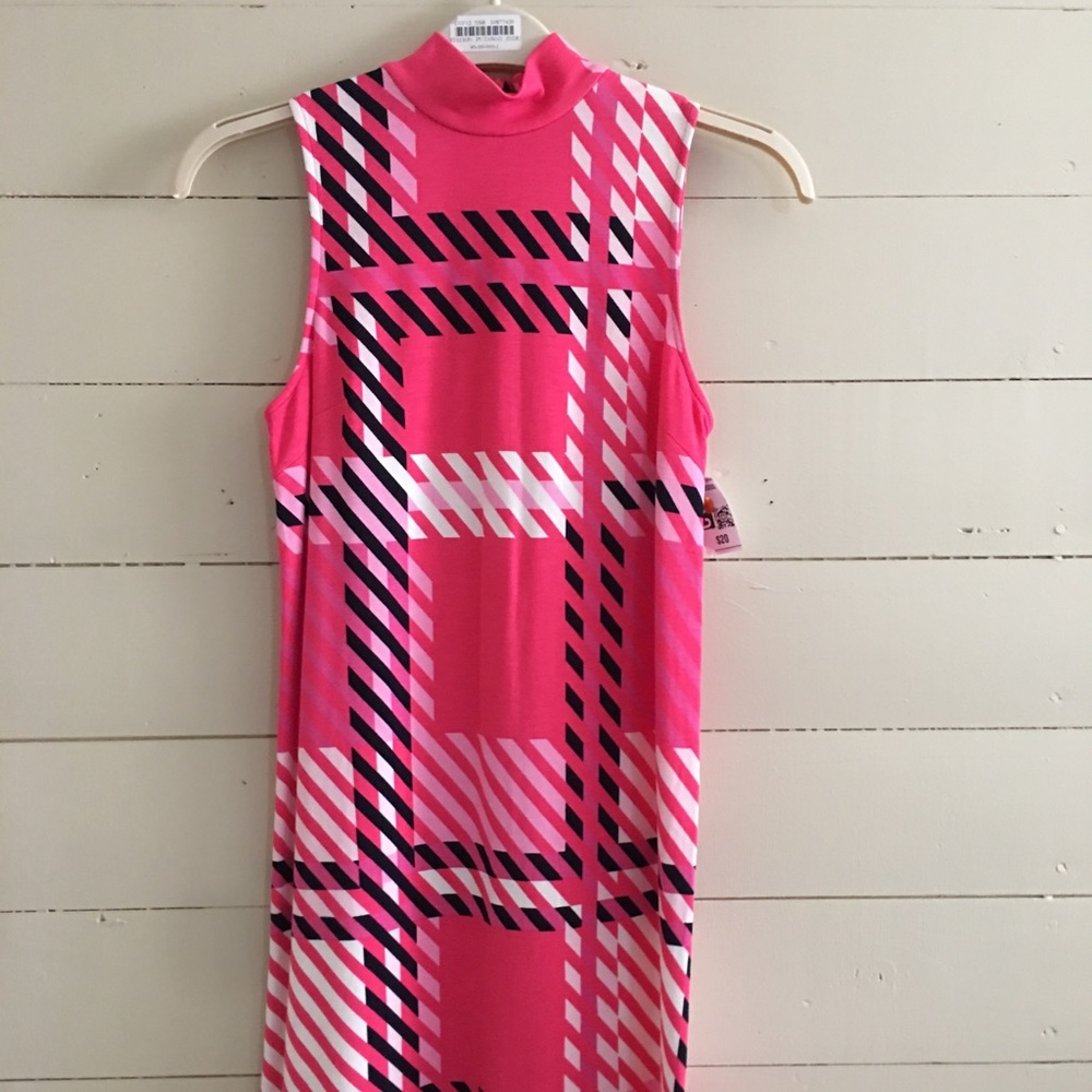 crown and Ivy highlighter pink shift